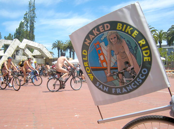 720px x 534px - World Naked Bike Ride, San Francisco Â· zomblog
